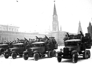 Парад. Фотограф А.В. Устинов. 7 ноября 1941 г.