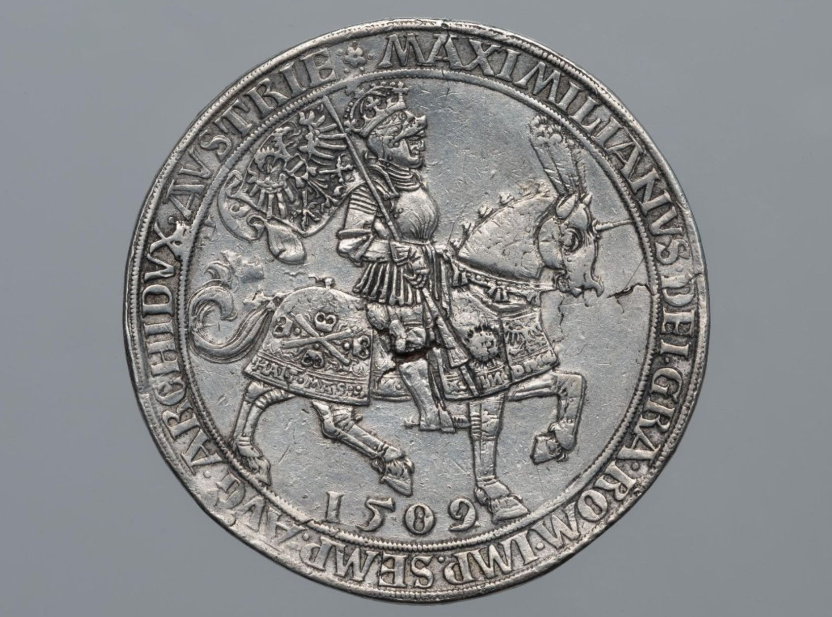  Священная Римская империя. Максимилиан I (1477–1519, император с 1508). Двукратный шаугульдинер 1509 г. Серебро, чеканка (ГИМ 93304, КР ОН 651847)