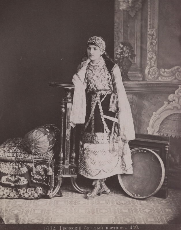 Греческий богатый костюм.1880-1890-е гг.