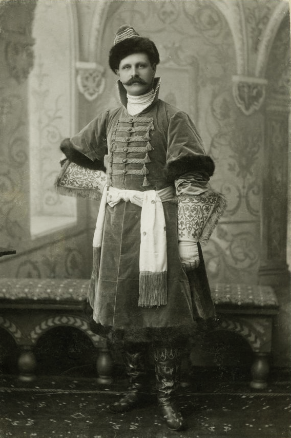 В. Ф. Джунковский в костюме XVII в. для костюмированного бала 1903 г. Асикритов Д. М. 1903 г.