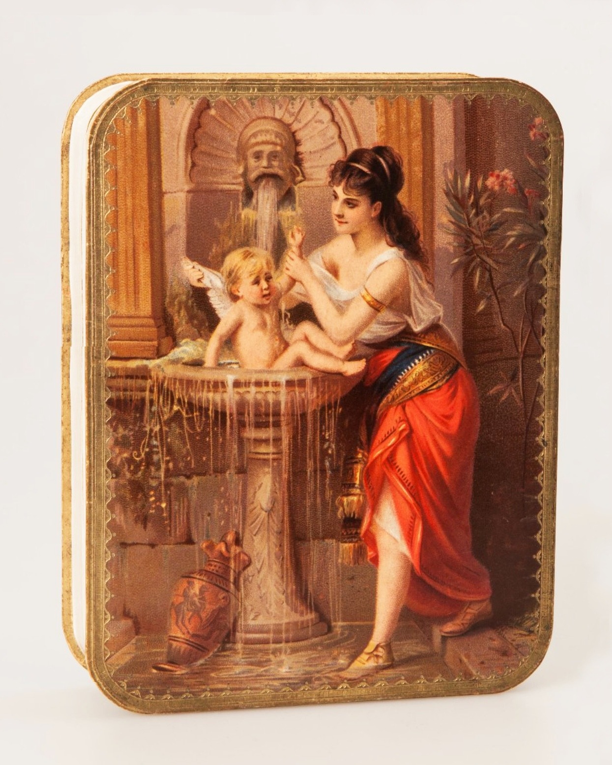Коробка упаковочная для конфет. Торговый Дом А. И. Абрикосова сыновей в Москве. 1900-е −1910-е гг.