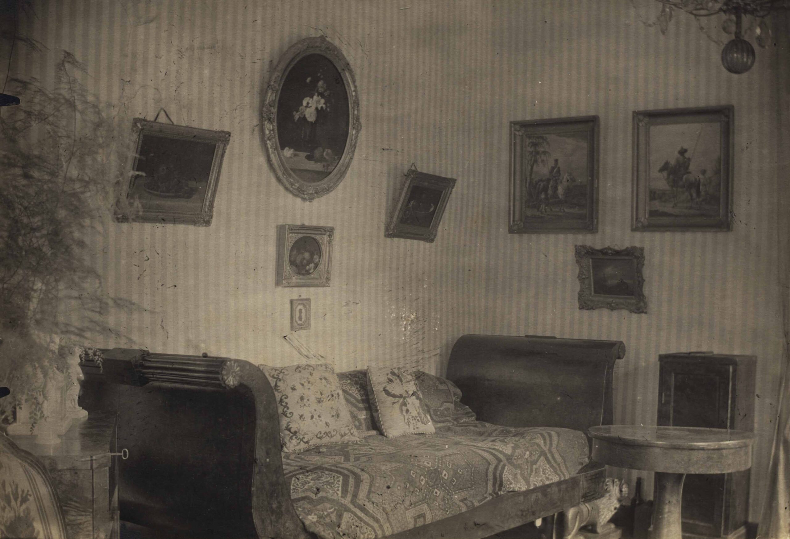 Фотография одного из залов усадьбы Бектышево (ПЗМ 226332)1910-е гг. Переяславский музей заповедник. Источник